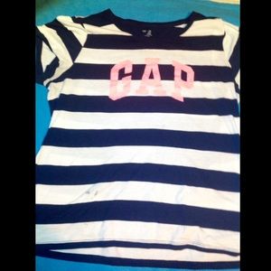 💖GAP Navy and White t-shirt💖